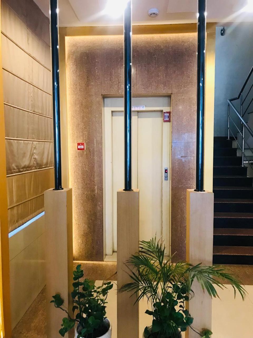 Tulip Palm Hotel Jaipur Exterior photo